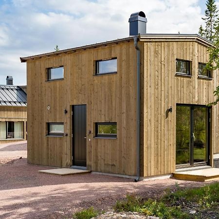 Mysig Liten Stuga Perfekt Foer Par Eller Liten Familj Salen  Bagian luar foto