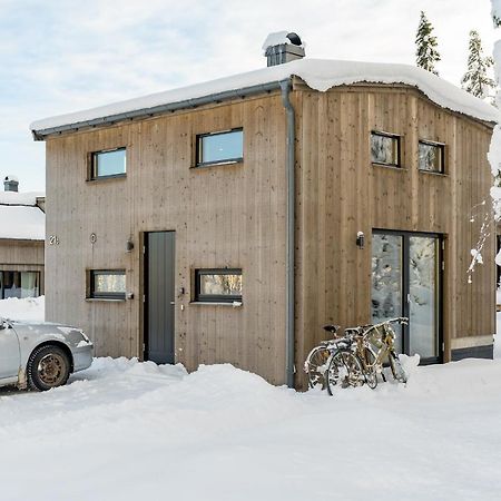 Mysig Liten Stuga Perfekt Foer Par Eller Liten Familj Salen  Bagian luar foto